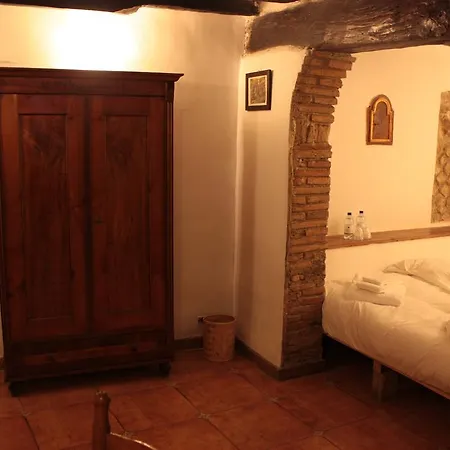 B&b44 *