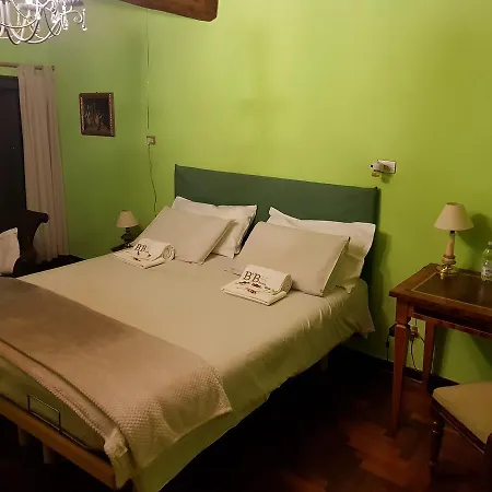 B&b44 *